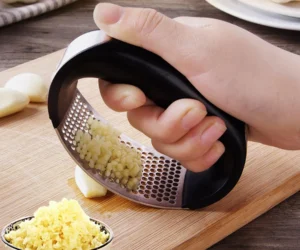 Multi-function Manual Stainless Steel Garlic Presses Grinder Slicer Cutter