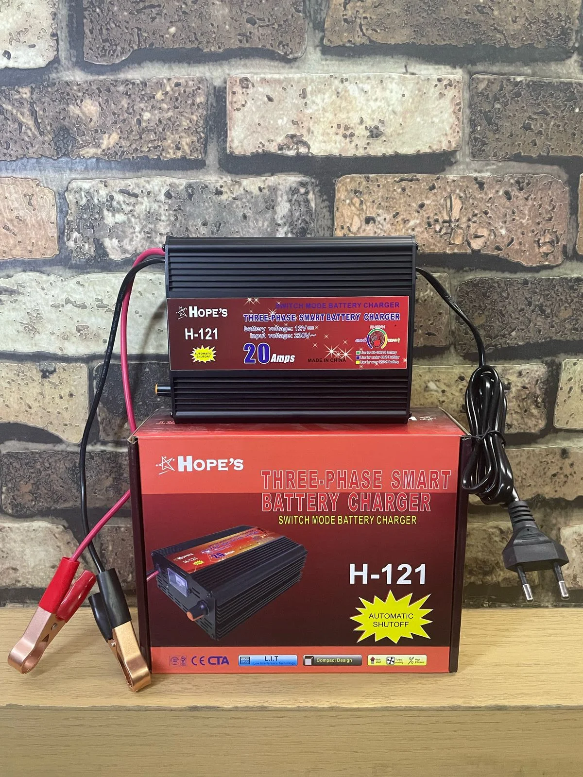 Hopes H-121 12V 20A Smart Battery Charger