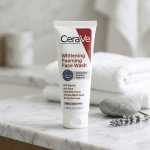 CeraVe Foaming Face Wash – Brightening Cleanser with Ceramides for Normal to Oily Skin (100ml) - Image 5