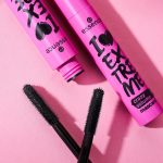 Essence Waterproof Volumizing Mascara - Image 2
