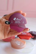Velvet Matte Lipstick Lazy Lip Lipstick Matte Long Lasting Lipstick (random color) - Image 3